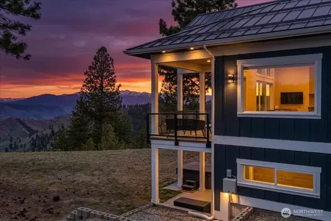 1114 Blazing Star Lane Chelan WA 98816
