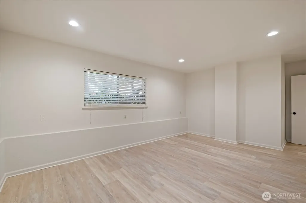 17534 161st Avenue SE Renton WA 98058