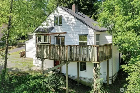 10106 16th Avenue S Seattle WA 98168