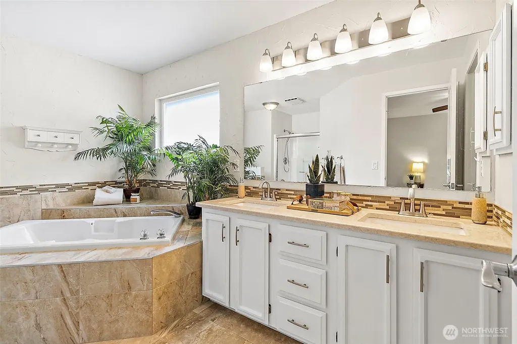 5518 Highland Drive SE Auburn WA 98092