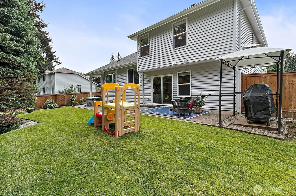 5518 Highland Drive SE Auburn WA 98092