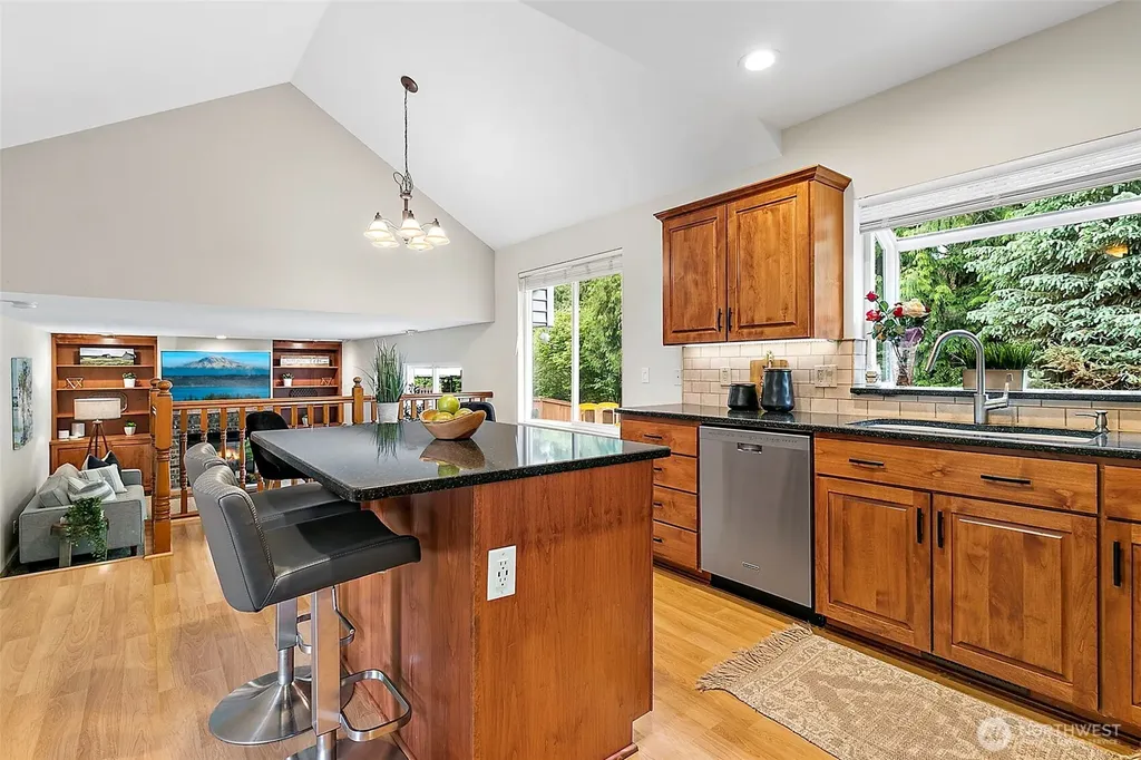 5518 Highland Drive SE Auburn WA 98092