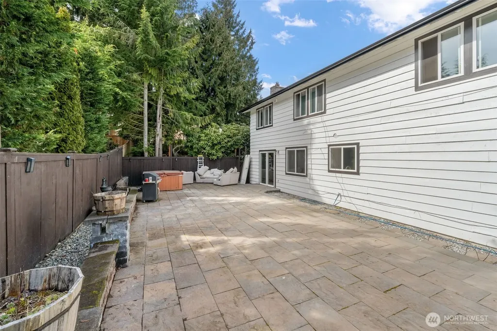 6302 81st Street E Puyallup WA 98371