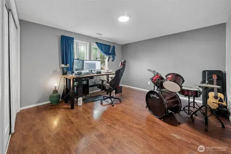 6302 81st Street E Puyallup WA 98371