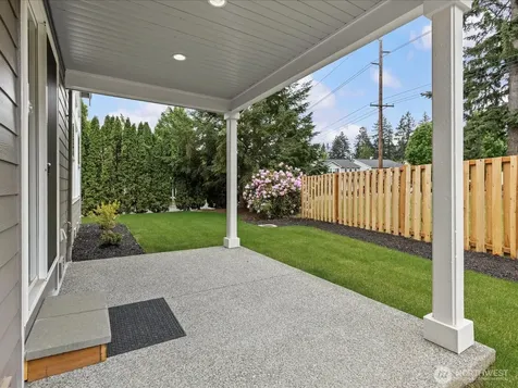 9207 NE 175th Street Bothell WA 98011