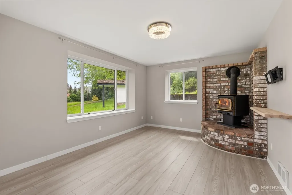 269 Elk Creek Road Raymond WA 98577