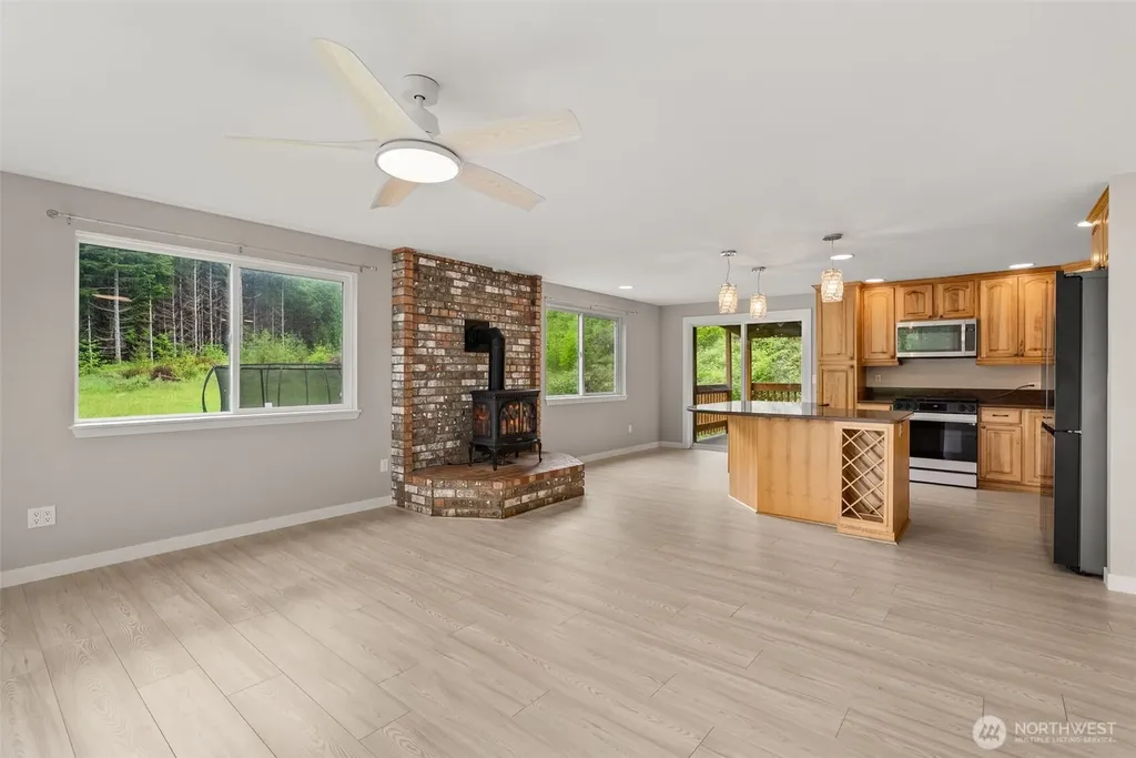 269 Elk Creek Road Raymond WA 98577