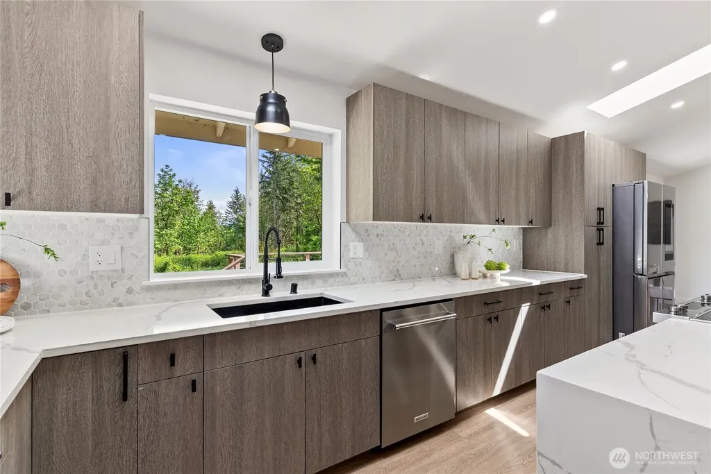 27716 114th Avenue E Graham WA 98338