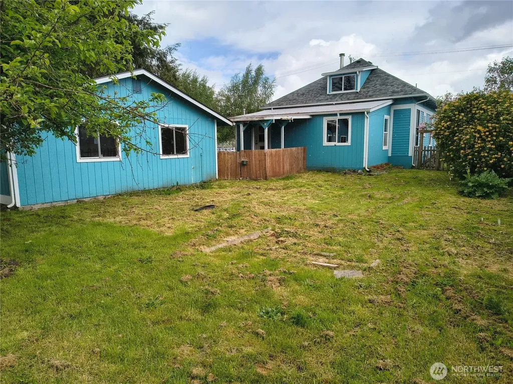 423 E Spruce Street Montesano WA 98563