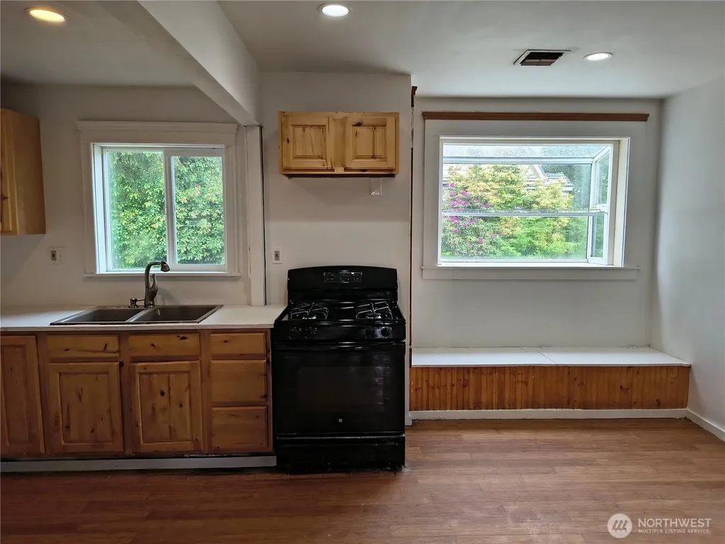 423 E Spruce Street Montesano WA 98563