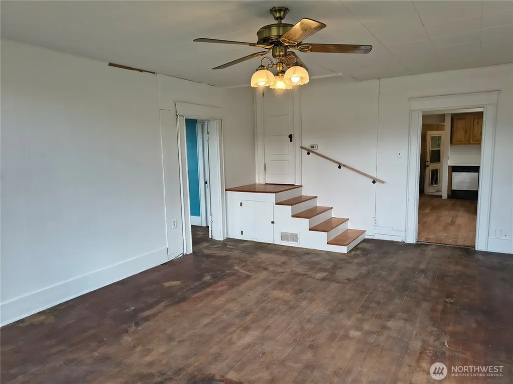 423 E Spruce Street Montesano WA 98563