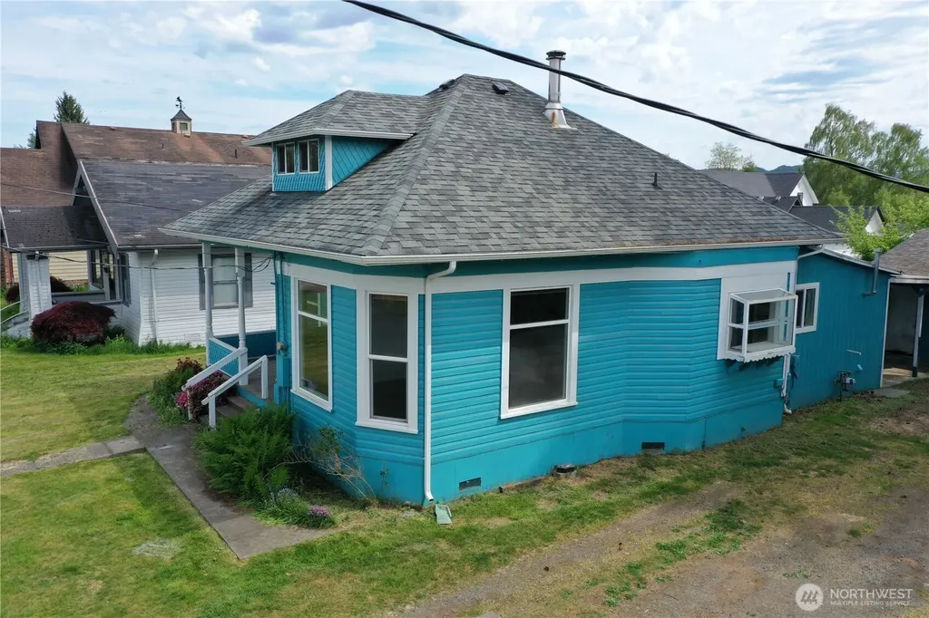 423 E Spruce Street Montesano WA 98563