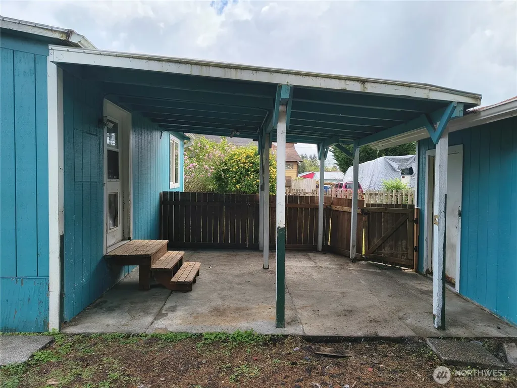 423 E Spruce Street Montesano WA 98563
