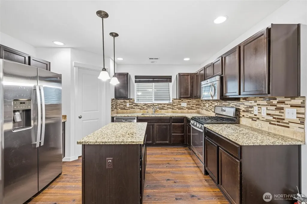 709 Crested Butte Boulevard Mount Vernon WA 98273