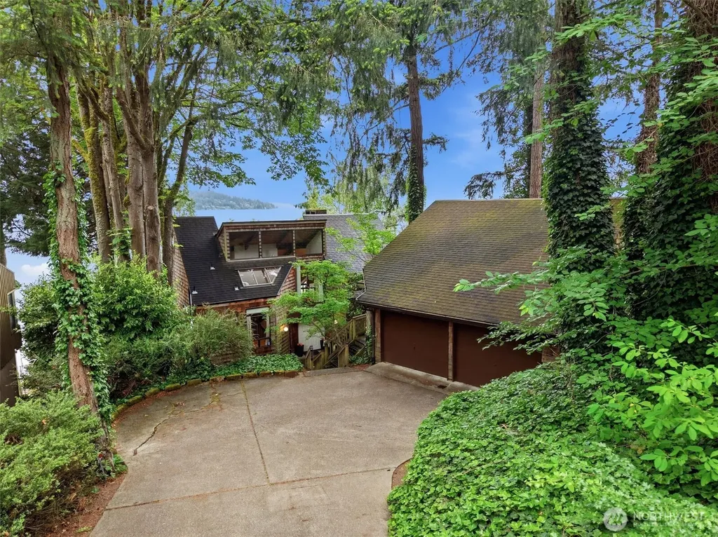 500 W Lake Sammamish Parkway NE Bellevue WA 98008
