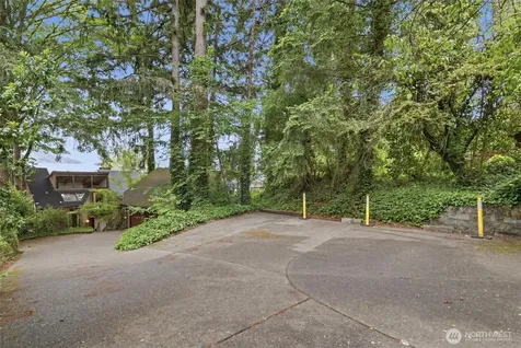 500 W Lake Sammamish Parkway NE Bellevue WA 98008