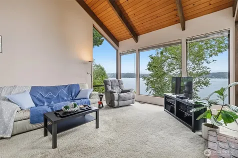 500 W Lake Sammamish Parkway NE Bellevue WA 98008