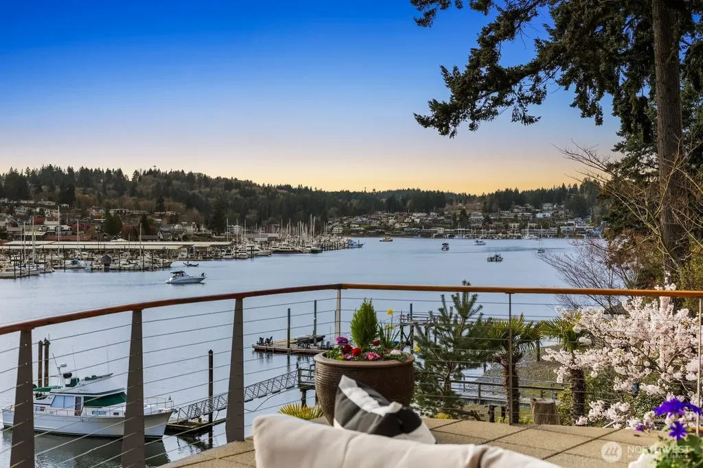 7926 Goodman Drive NW Gig Harbor WA 98332