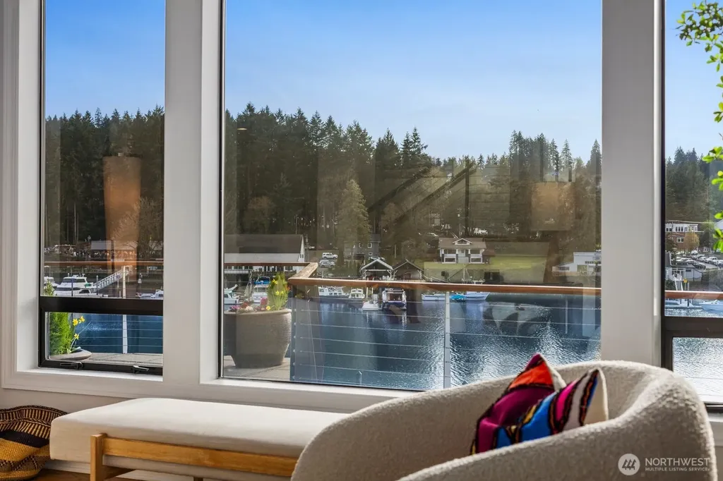 7926 Goodman Drive NW Gig Harbor WA 98332