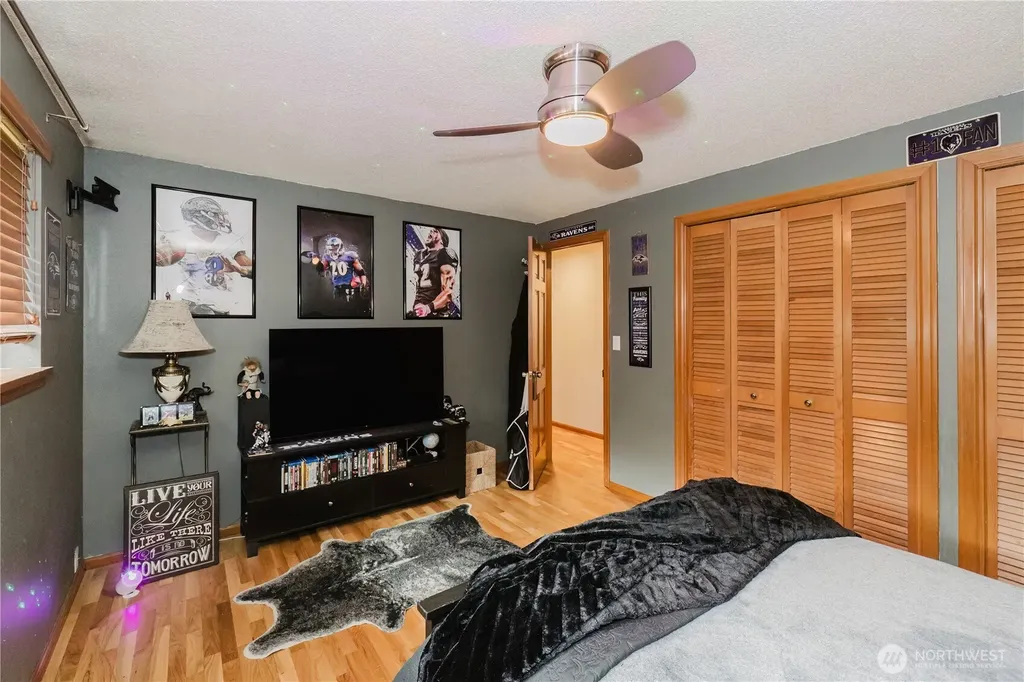 6850 E Grandview Street Tacoma WA 98404