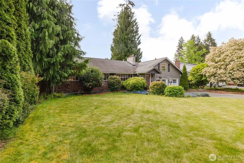 6850 E Grandview Street Tacoma WA 98404