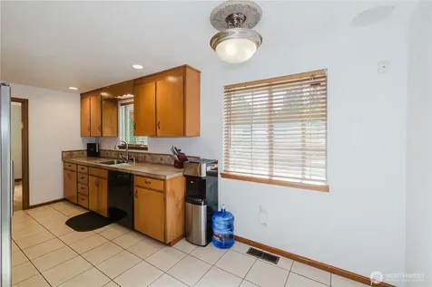 6850 E Grandview Street Tacoma WA 98404