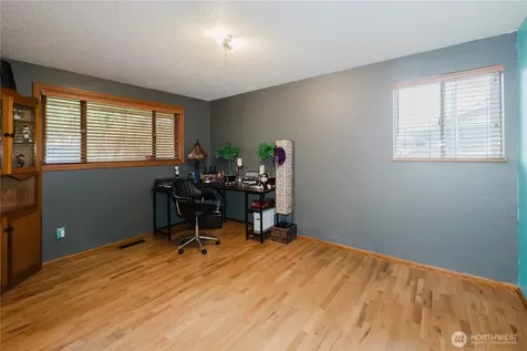 6850 E Grandview Street Tacoma WA 98404