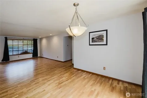 6850 E Grandview Street Tacoma WA 98404