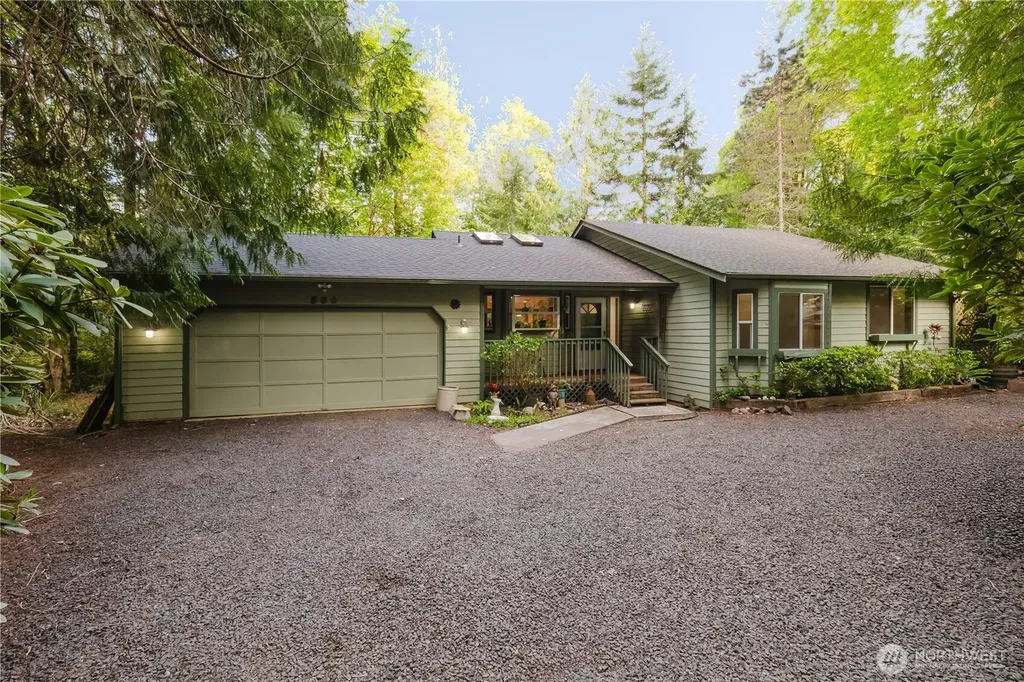 566 E Pointes Drive W Shelton WA 98584