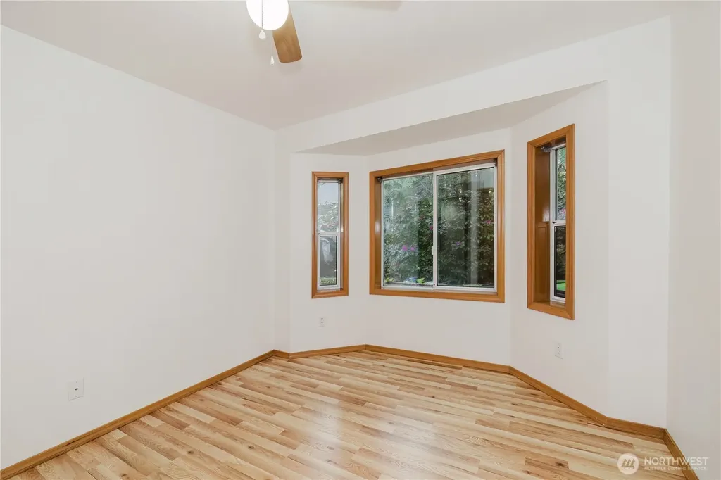 566 E Pointes Drive W Shelton WA 98584