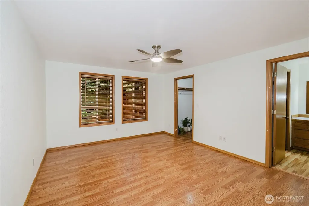 566 E Pointes Drive W Shelton WA 98584