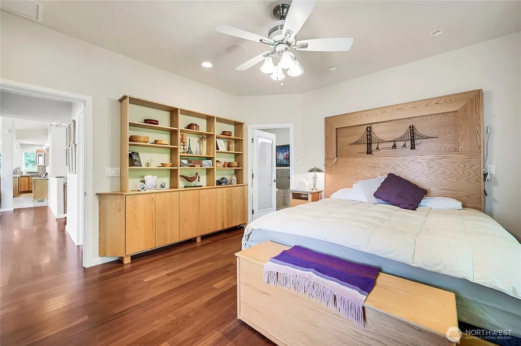 131 S Bay Way Port Ludlow WA 98365