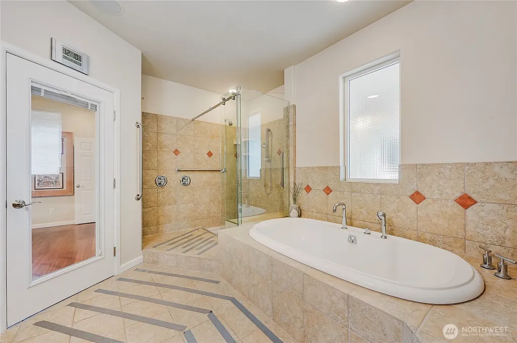 131 S Bay Way Port Ludlow WA 98365