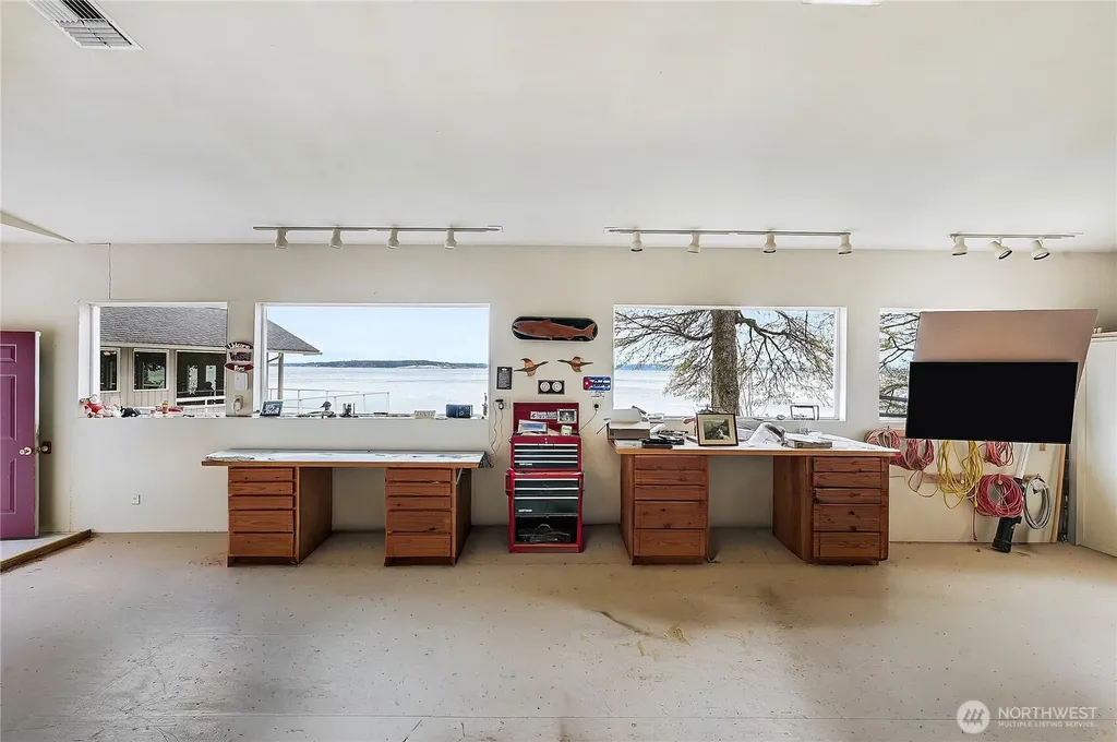 131 S Bay Way Port Ludlow WA 98365