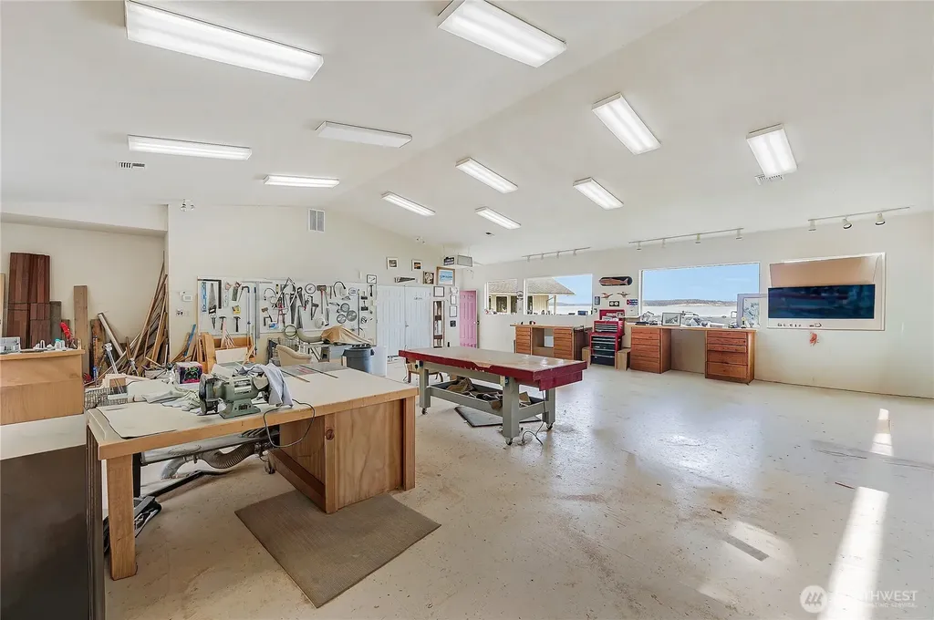 131 S Bay Way Port Ludlow WA 98365