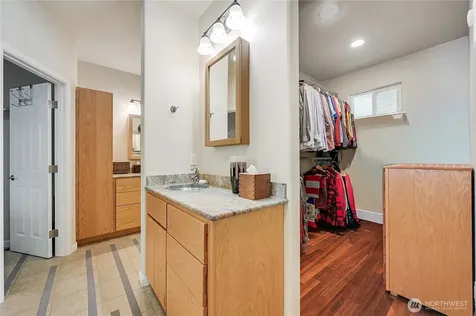 131 S Bay Way Port Ludlow WA 98365