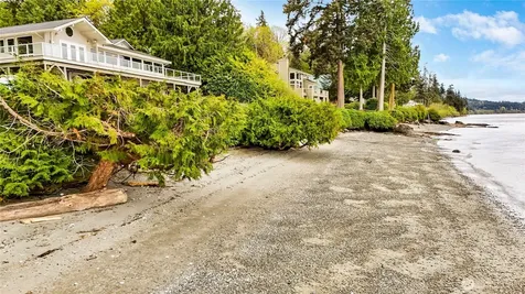 131 S Bay Way Port Ludlow WA 98365
