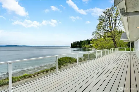 131 S Bay Way Port Ludlow WA 98365