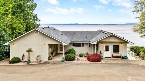 131 S Bay Way Port Ludlow WA 98365