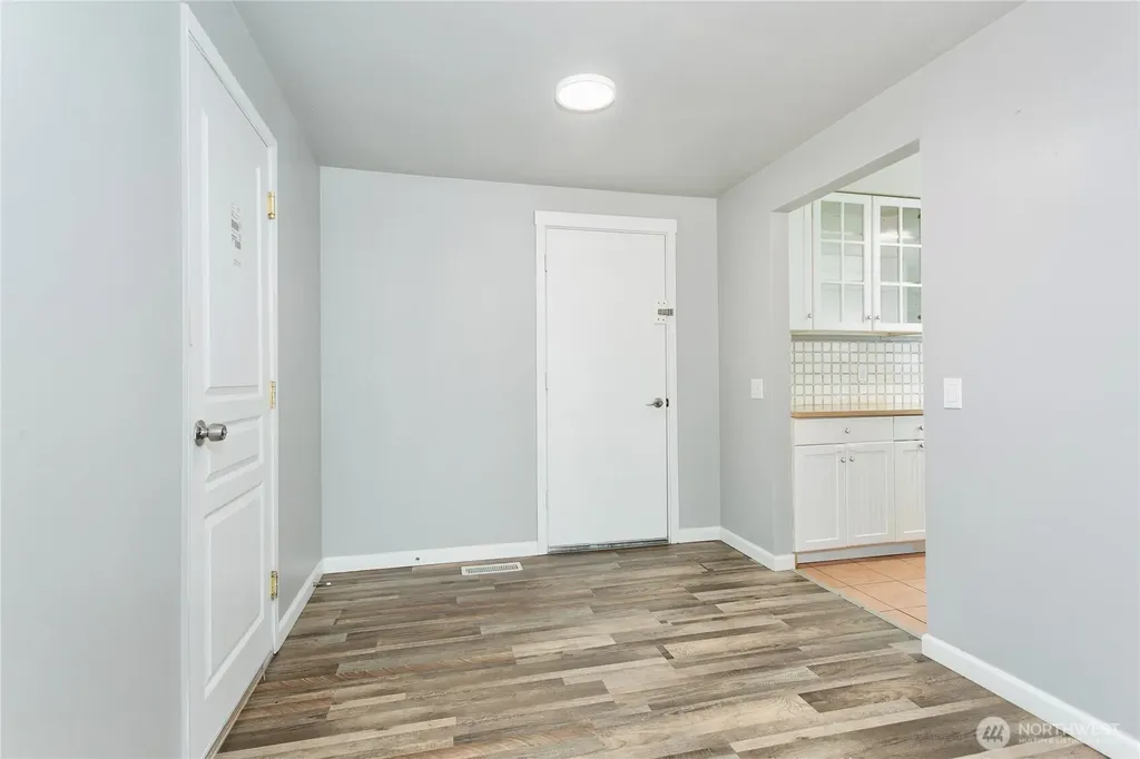 31327 12th Place S Federal Way WA 98003