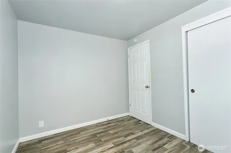 31327 12th Place S Federal Way WA 98003