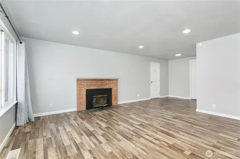 31327 12th Place S Federal Way WA 98003