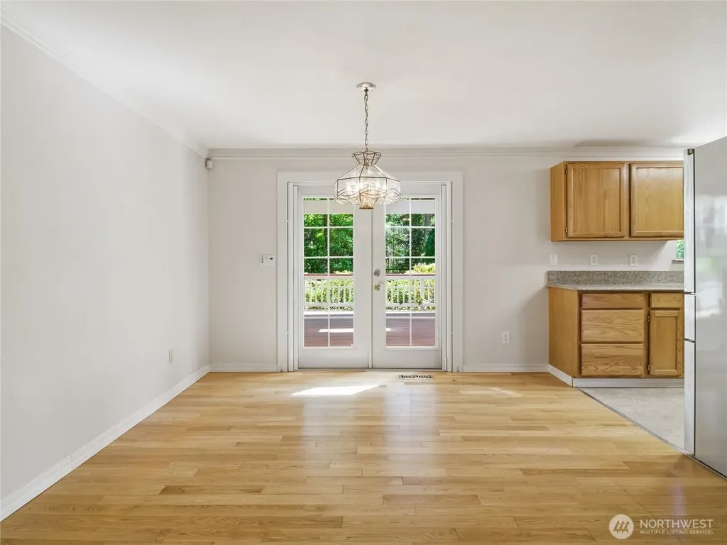 322 Country Estates Drive W Rainier WA 98576