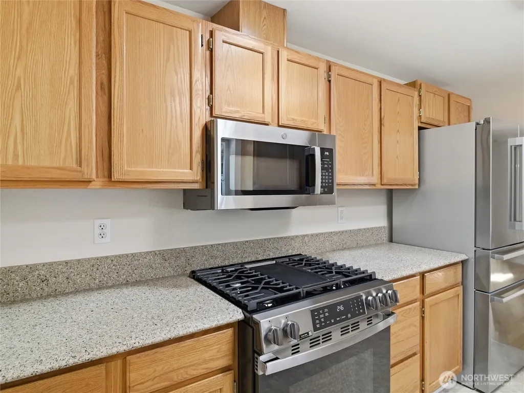 322 Country Estates Drive W Rainier WA 98576