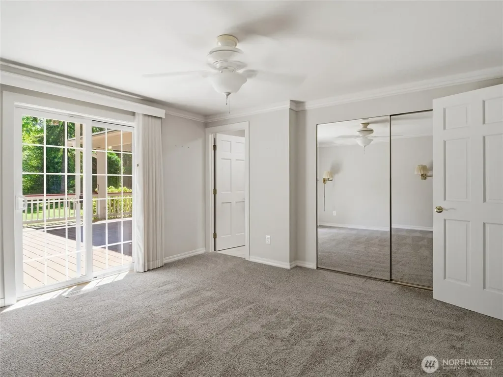 322 Country Estates Drive W Rainier WA 98576
