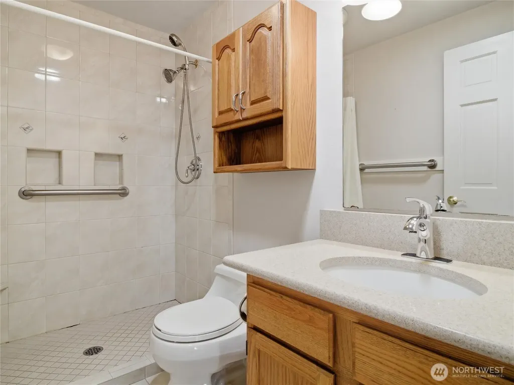 322 Country Estates Drive W Rainier WA 98576
