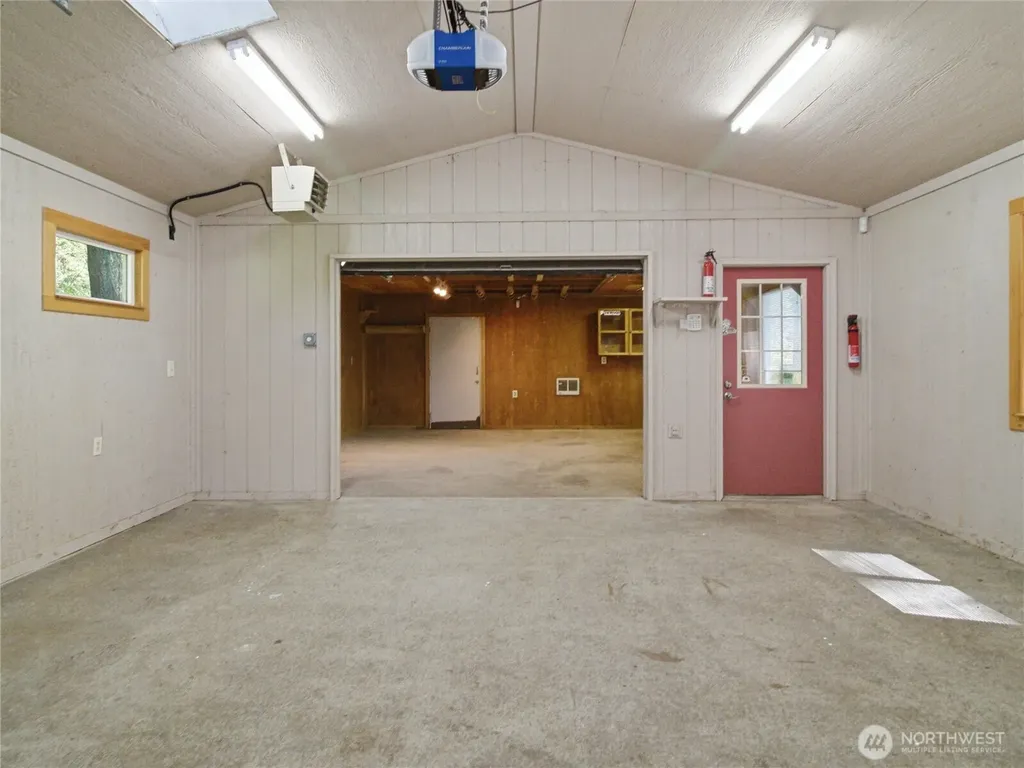 322 Country Estates Drive W Rainier WA 98576