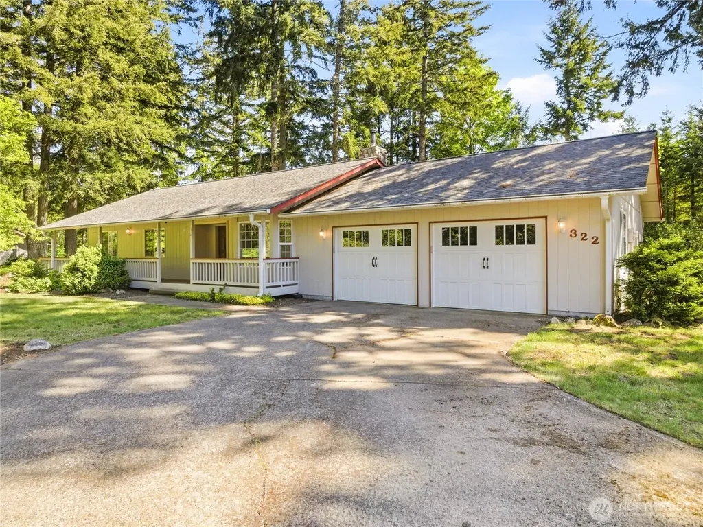 322 Country Estates Drive W Rainier WA 98576