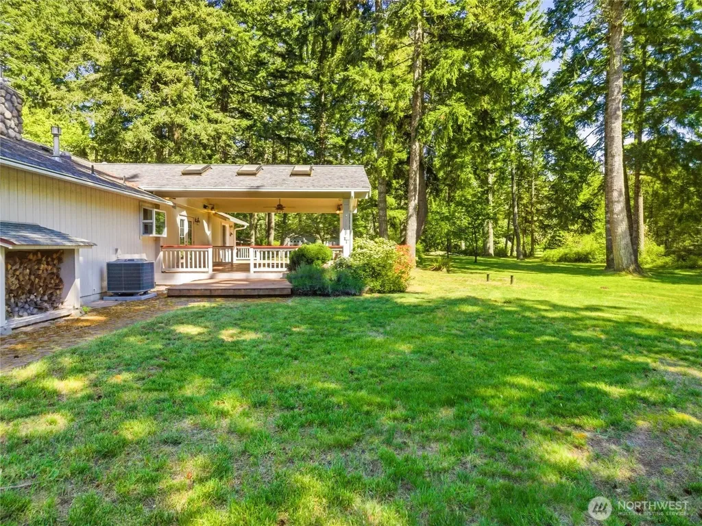 322 Country Estates Drive W Rainier WA 98576