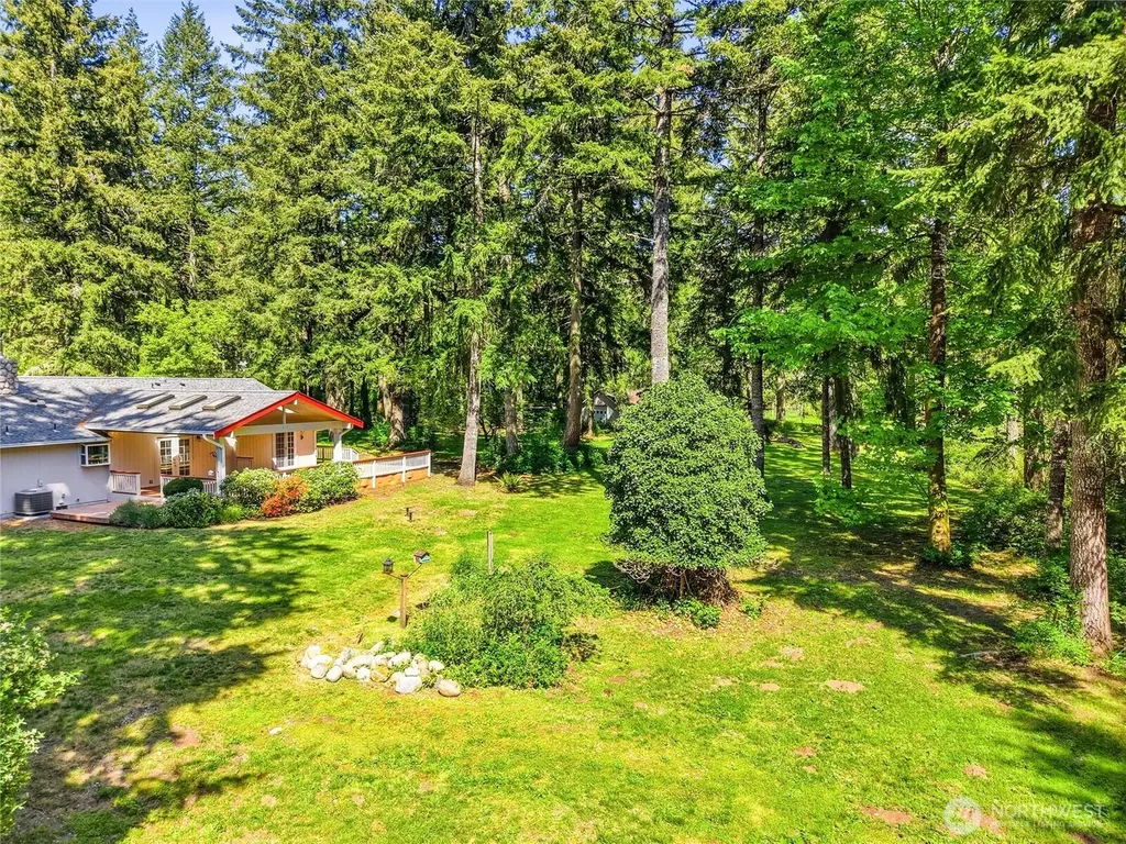 322 Country Estates Drive W Rainier WA 98576